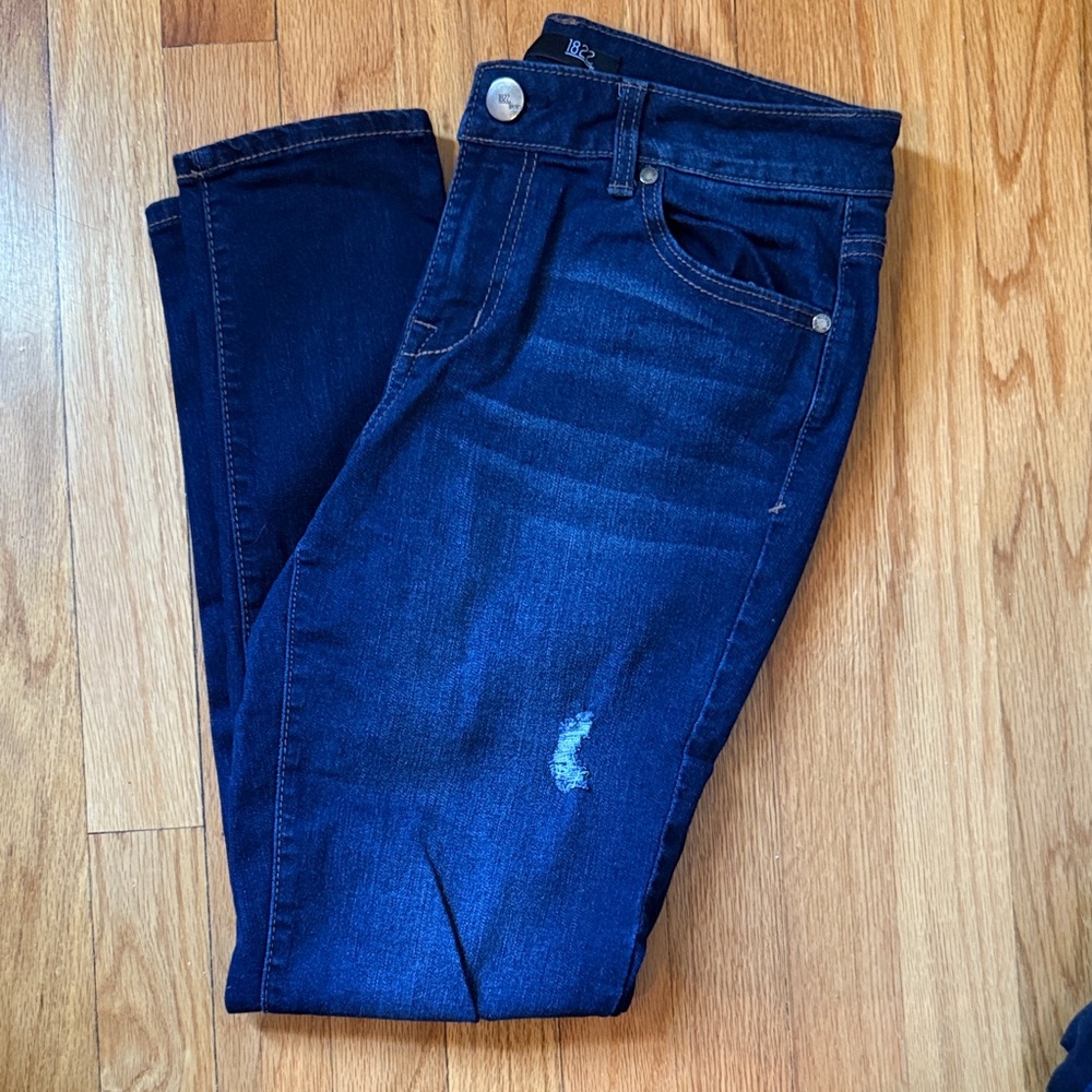 1822 Denim Women's Dark Indigo Skinny Jeans